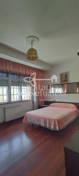 Foto 76902359-fec6-4fd3-8fb8-a46b855bfb9f. Casa en Ares