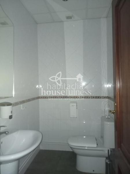 Foto 9079ff70-9546-4286-8506-32d49707ea2e. Local comercial en Alto del Castaño Narón