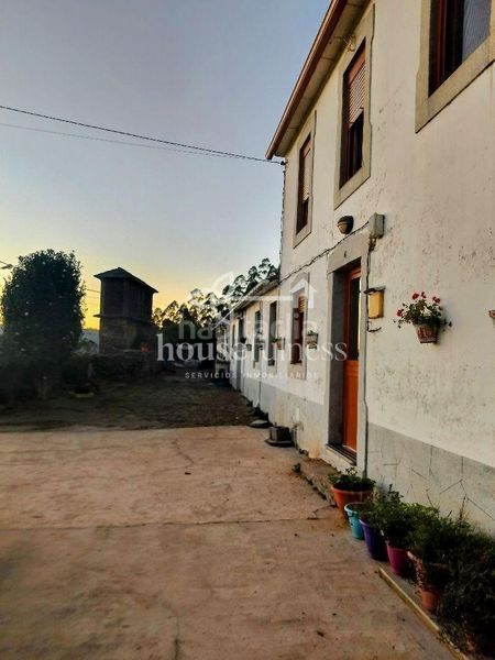 Foto df30de8d-feed-4ae3-af20-b9c454ada2aa. Casa amb calefacció aparcament a Cedeira