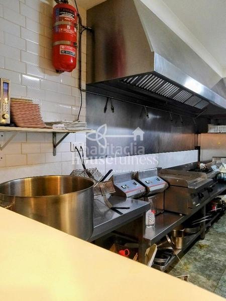 Foto 92ee1083-d6b6-45ed-8a08-99b43617ff36. Locale commerciale in A Malata - Catabois - Ciudad Jardín Ferrol