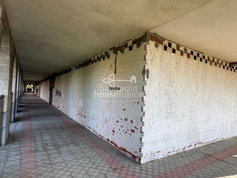 Foto 1c421bcf-b635-4fb5-b5f4-c2576daee6f1. Local comercial a A Gándara Narón