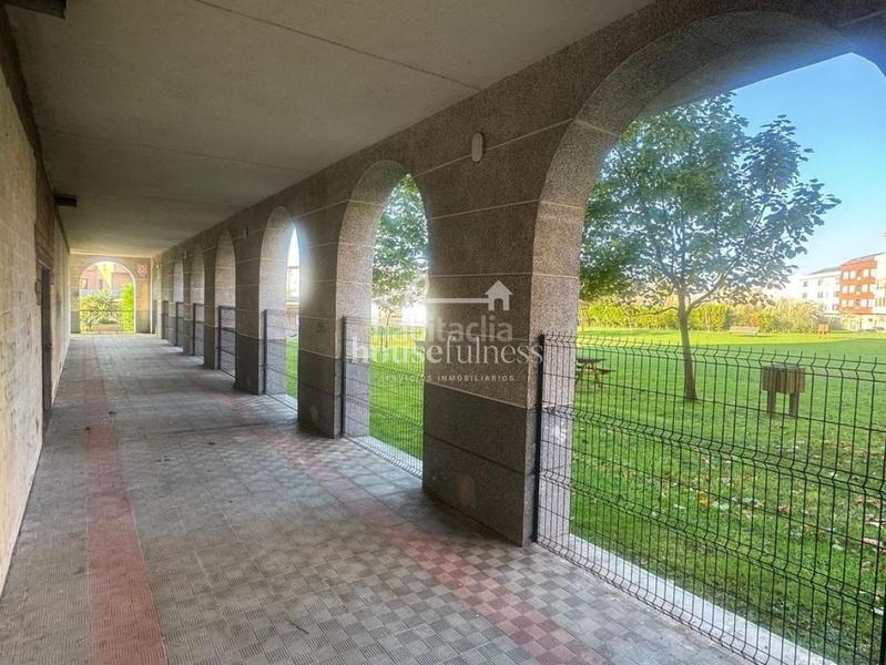 Foto 4f7b627f-13db-4dce-b574-66855aa5df3e. Local comercial a A Gándara Narón