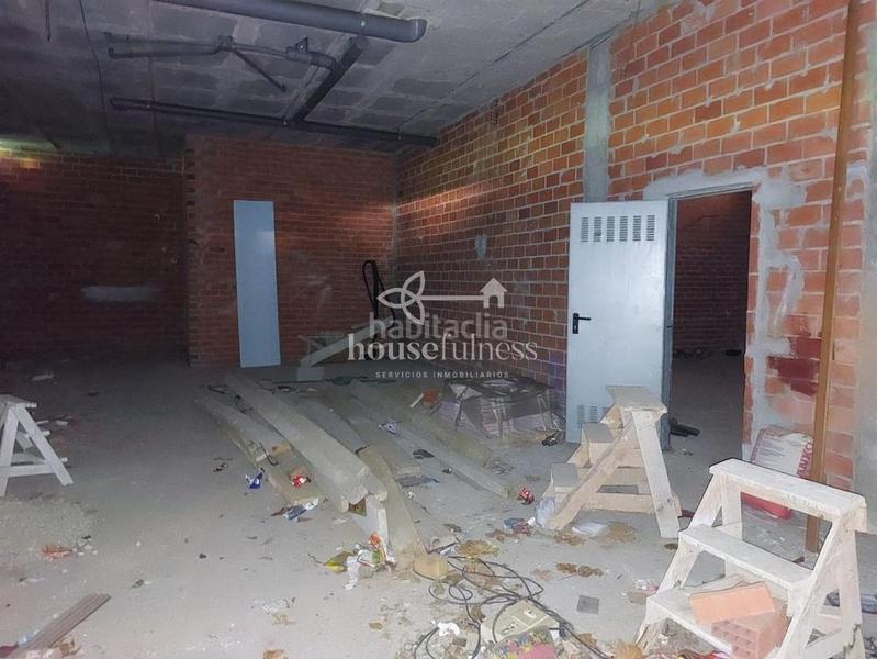 Foto dcfc0d2b-195d-44bc-89ae-8c7e506f77af. Locale commerciale in A Gándara Narón