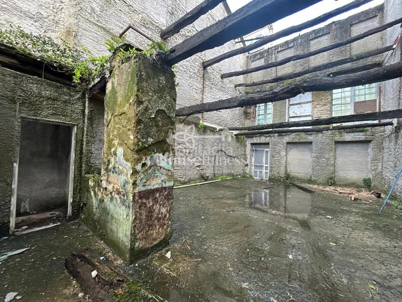 Foto f1b03261-3e89-4a35-a918-fe74ab810673. Haus in Ferrol vello - puerto Ferrol