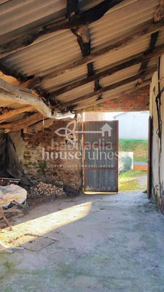 Foto 7c9c0ef1-54ab-4e5b-8001-6b95f8fc0b33. House with parking in Fene