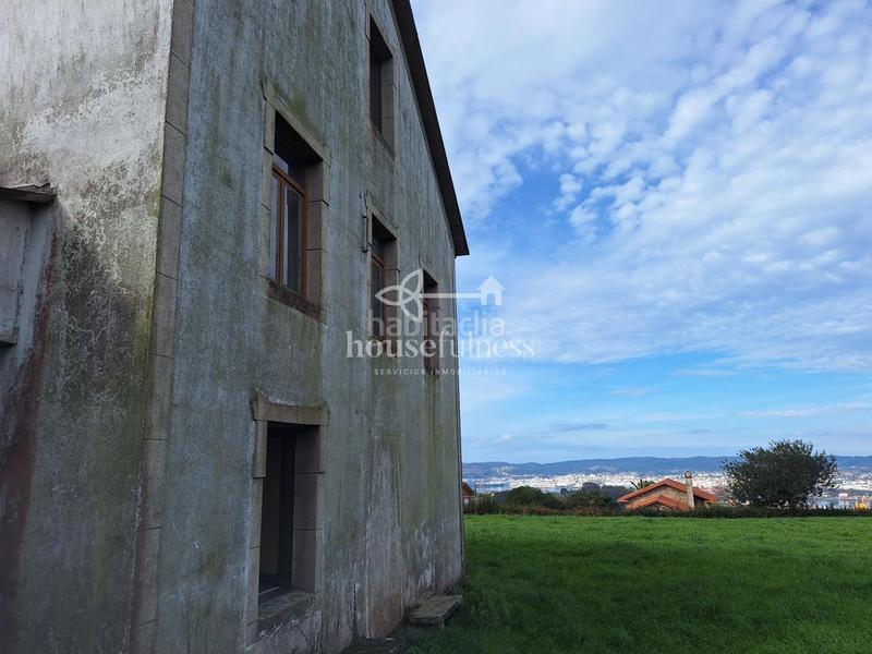 Foto d9d1cb1e-b3ef-4cf9-918e-6b1aae083009. House with parking in Fene