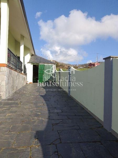 Foto 657a26eb-9daa-45c4-8d9f-677b665576c5. Chalet mit heizung parking in Valdoviño