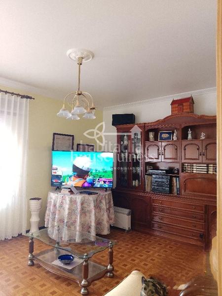 Foto 85c3d85d-9a4b-494b-901b-a877eba53bb8. Flat with heating parking in Cariño