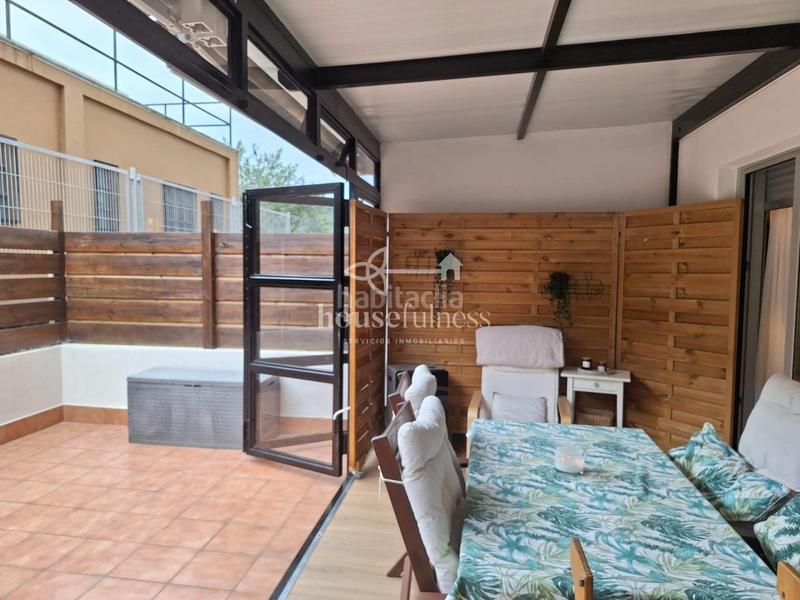 Foto 3e40cfc3-aa68-4843-82d3-993bc86e769b. Duplex with heating parking in Fene