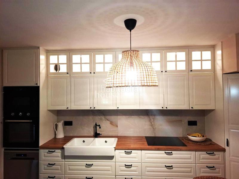 Foto 9090a4c1-f757-4374-b987-a778eb480e81. Duplex with heating parking in Fene