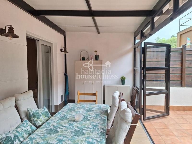 Foto a501822a-1adb-48f4-a37e-63fd932ef75e. Duplex with heating parking in Fene