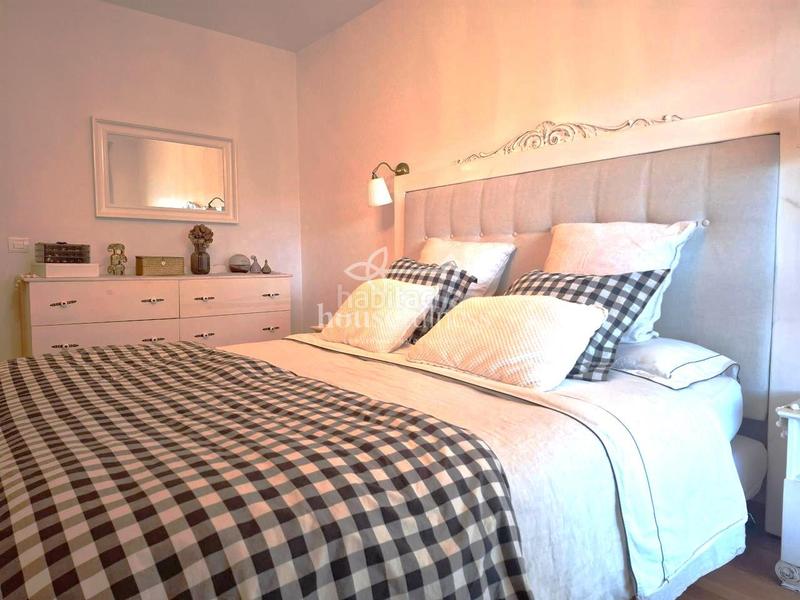 Foto d14d0cdd-1209-452f-ad31-5903205a7359. Duplex with heating parking in Fene