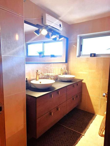 Foto addfd464-d26c-4e88-8477-013a371e0766. Duplex avec chauffage parking dans Fene