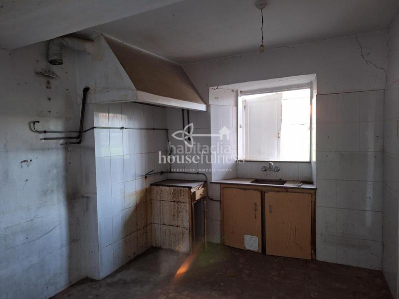 Foto 88566889-ed3f-4142-b8c1-e04abb2397d9. Casa amb calefacció a Neda