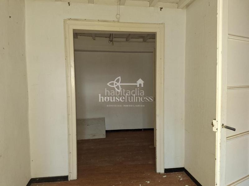 Foto a3d00b4e-ad4f-4d12-832d-a6cf1feb0499. Casa amb calefacció a Neda