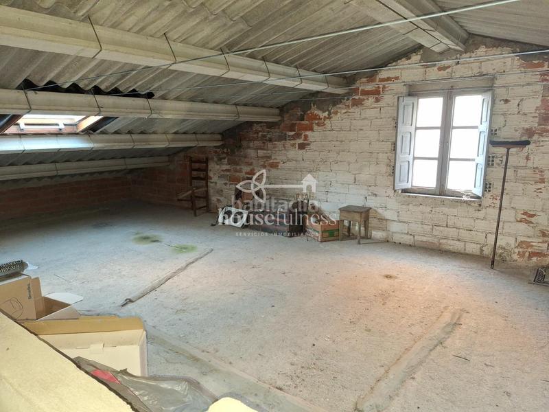 Foto 2d37c701-6664-4f68-8c0c-aa67b8bda975. Haus mit heizung in Neda