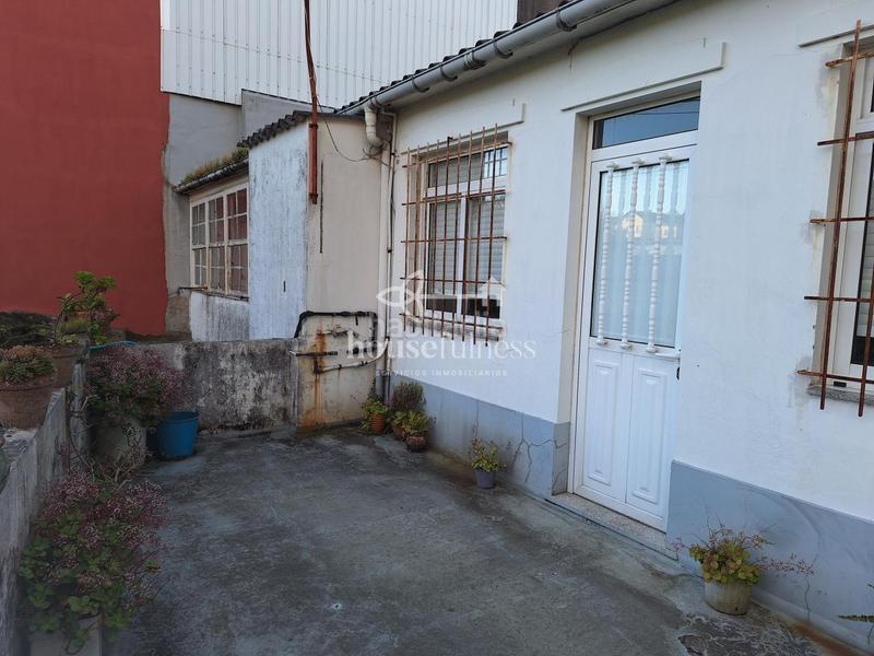 Foto 76a28db9-22b8-4d20-9d4f-c56e5dd17f07. Haus mit heizung in Neda