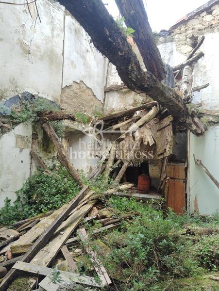 Foto 638b255a-fc56-4550-afd5-70f23a090480. Haus mit heizung in A Malata - Catabois - Ciudad Jardín Ferrol