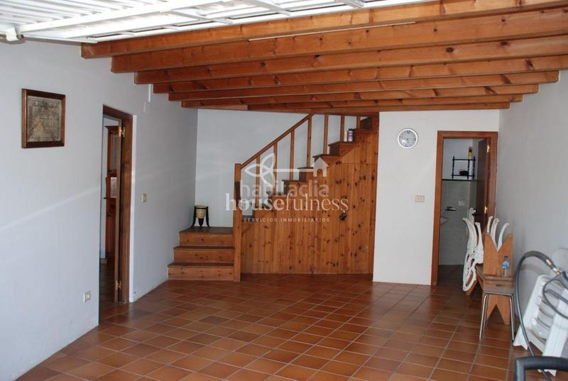 Foto ed2f4471-87f7-401a-9f7b-23597772026c. Chalet avec chauffage parking dans Valdoviño