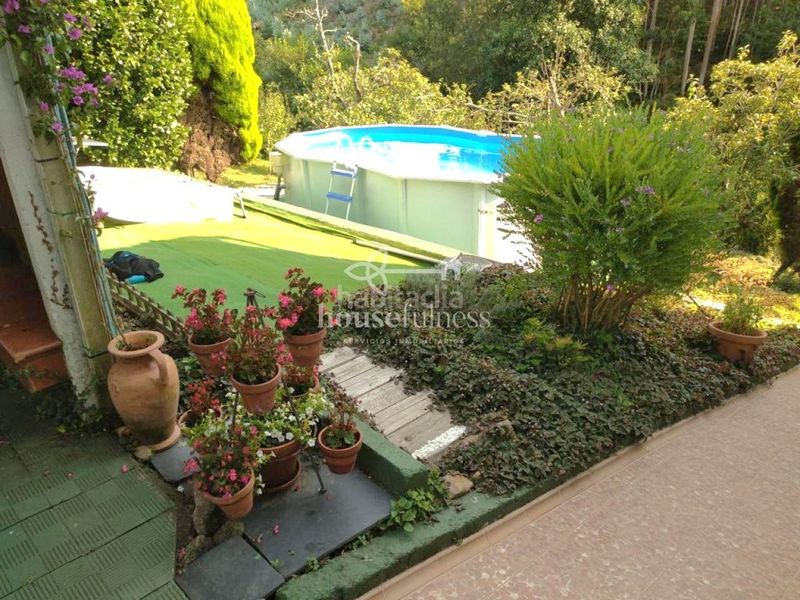 Foto dbc0bbb6-a2c7-4577-8a47-3e91a8fd1922. Masia amb calefacció aparcament piscina a Área Rural Ferrol