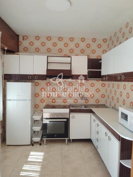 Foto d99922bf-8c65-4865-8ab3-68491fe975df. Chalet con riscaldamento parcheggio in Piñeiros - Freixeiro Narón