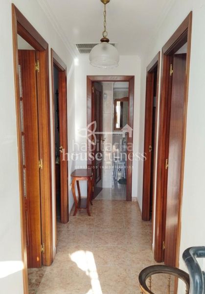 Foto a52db4b6-d5eb-42d4-b13a-8f0d5ea5a73b. Casa amb aparcament a Área Rural Ferrol