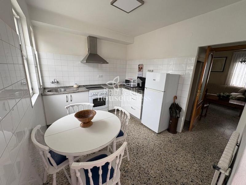 Foto 42dcef02-f146-4cca-85f2-8308eb76b6ac. Casa en A Malata - Catabois - Ciudad Jardín Ferrol