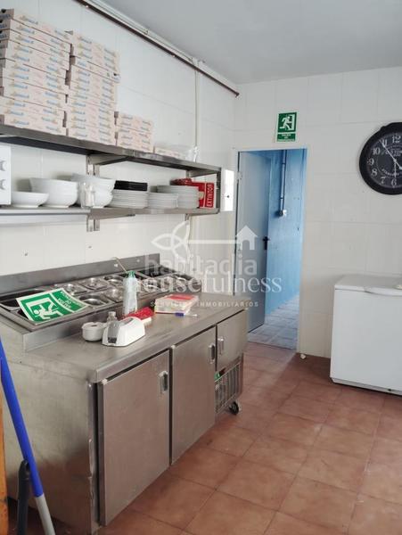 Foto 0c32bf12-9f48-4ec4-a642-20546b591b9a. Local comercial en A Malata - Catabois - Ciudad Jardín Ferrol