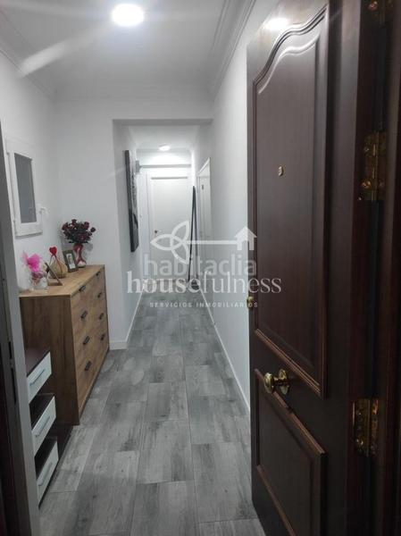 Foto d7619bff-7617-43e8-955d-1b20505c1651. Piso en A Malata - Catabois - Ciudad Jardín Ferrol