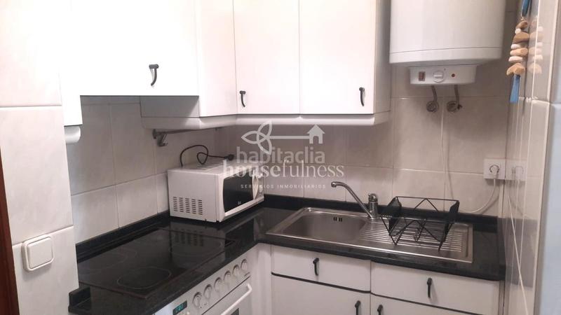 Foto 59538a77-503a-4a5a-a359-743d4b6b7306. Rent flat in Centro Ferrol