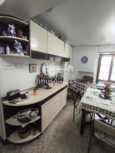 Foto 18298d92-c32f-4d94-8479-209f0e73a162. Masia amb aparcament a Área Rural Ferrol