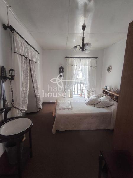 Foto 2cf82d72-db98-47a8-abbf-cec3db9bbf1d. Masia amb aparcament a Área Rural Ferrol