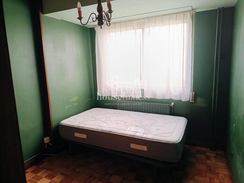 Foto 9e39c366-fb46-454e-a2f5-687bdb3d33d6. Rent flat with heating in Plaza de España Ferrol