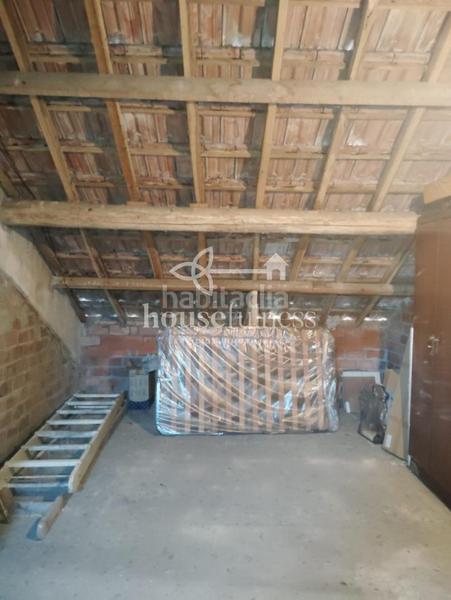 Foto 68c4df76-35da-4bc0-8b65-463561d15c12. House with heating parking in Piñeiros - Freixeiro Narón