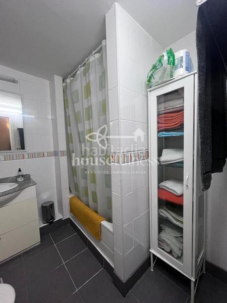 Foto ae716adf-9a97-4786-bbd6-f7bfe2883536. Casa con riscaldamento in Cedeira