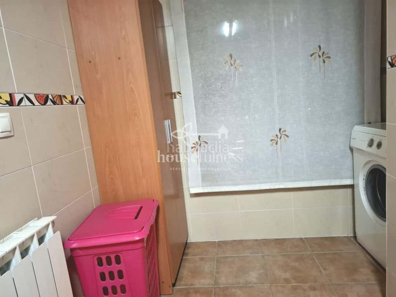 Foto 56c990ce-e9de-4ea2-9728-ffdd961e582b. Rent flat with heating parking in A Gándara Narón