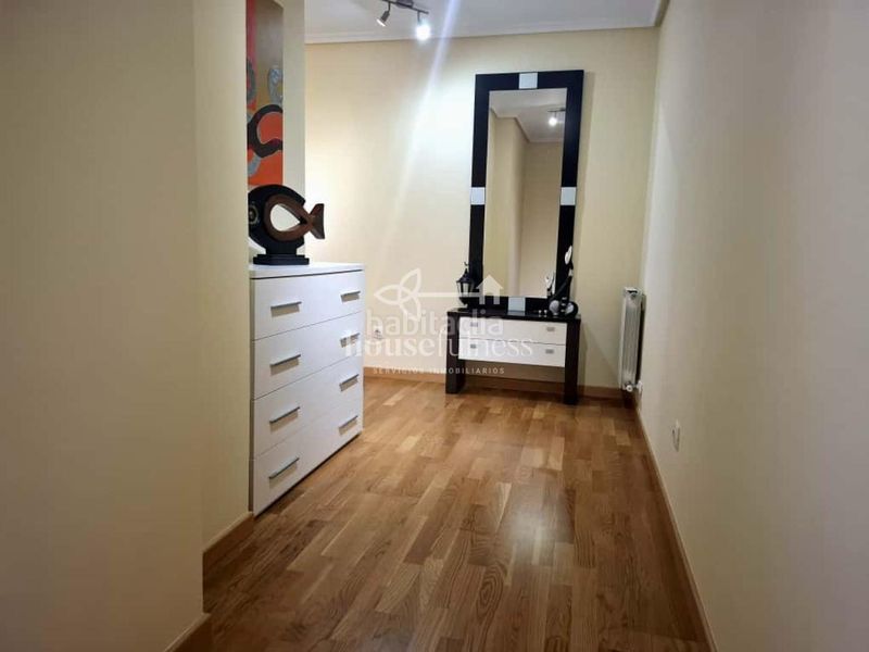 Foto f045930b-3242-4b03-a237-84f0b4728bd0. Rent flat with heating parking in A Gándara Narón