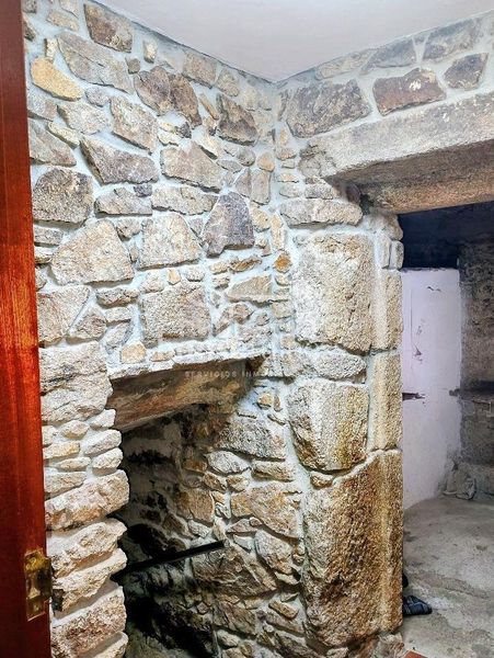 Foto 437a69a7-e1b5-4c85-8998-39dfa98c9dfb. Casa amb aparcament a Área Rural Ferrol