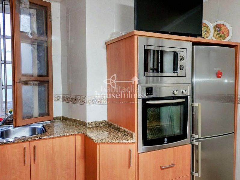 Foto a40eab4f-46e3-45bd-8dab-03dfcd10c995. Casa amb aparcament a Área Rural Ferrol
