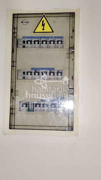 Foto d47d65b2-9827-46cd-bd53-d5ff62e84a8f. Lloguer local comercial a Pontedeume
