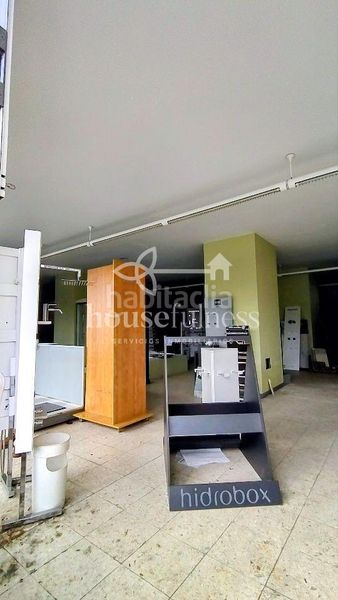Foto ec6e967e-8b23-4f9b-a0d4-4142aff6c6c4. Lloguer local comercial a Pontedeume
