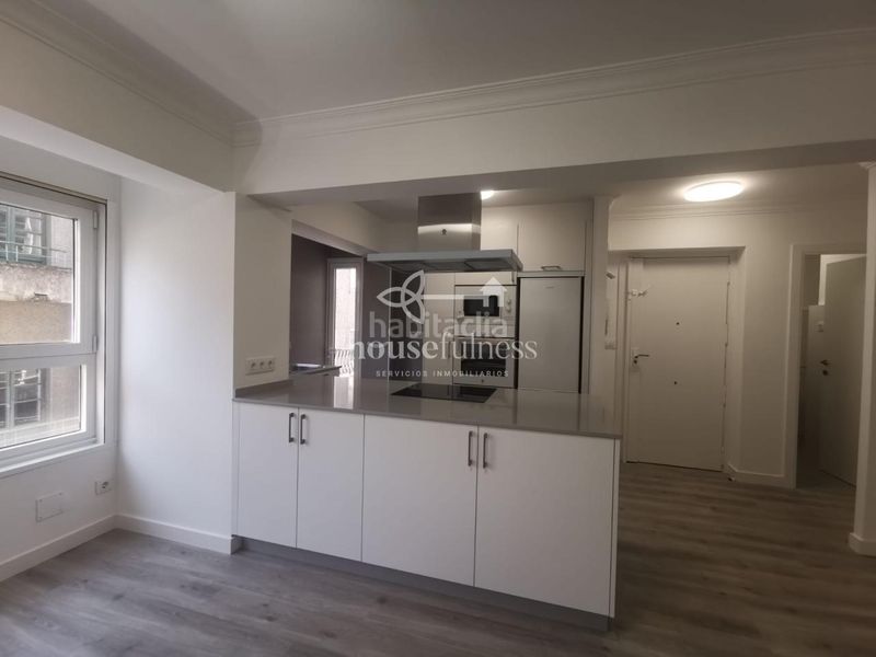 Foto 06b2e48d-4910-4ca6-8960-01e926997baa. Appartamento con riscaldamento in Centro Ferrol