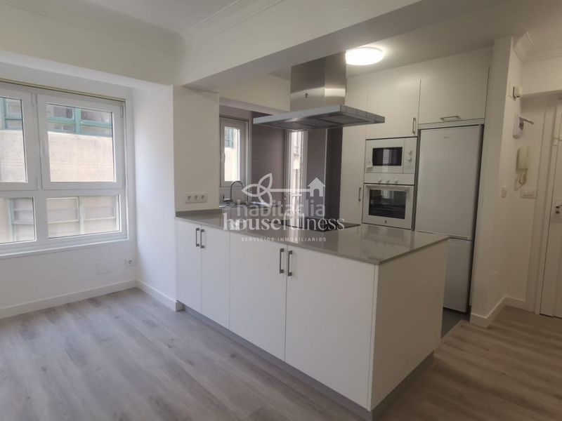 Foto 8ec22ea8-4d9e-49b7-a1e0-62a0837be434. Appartamento con riscaldamento in Centro Ferrol