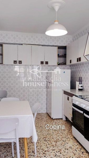 Foto 074f0817-5c93-44f5-a043-7501f2cc959e. Pis amb calefacció a A Malata - Catabois - Ciudad Jardín Ferrol