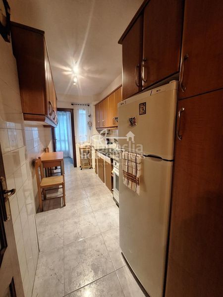 Foto 6724d149-b2f7-411a-80bf-0e8b06cfb1b4. Piso en Caranza Ferrol