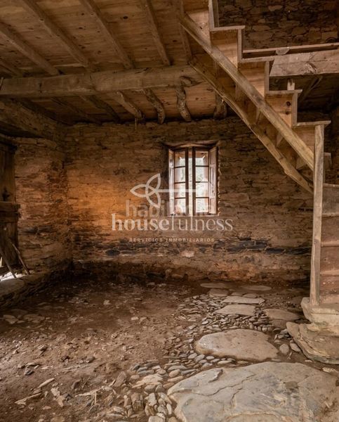 Foto c645c8e9-19f5-48a2-9e88-1094aecdacc2. Maison avec chauffage dans Moeche