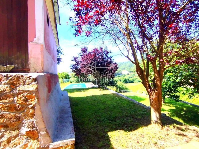 Foto a627b0ce-e501-40e4-b1de-150e1907cea7. Masia amb calefacció aparcament piscina a Área Rural Ferrol