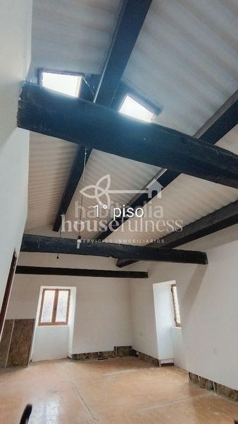 Foto a6c15b9f-156a-4cc2-b5f8-badb249f8a36. Masia amb calefacció aparcament piscina a Área Rural Ferrol