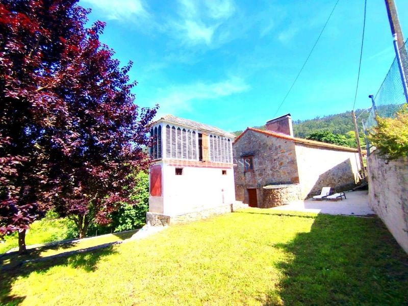 Foto a7d015d3-861f-4f8a-ac92-a44a735a7144. Masia amb calefacció aparcament piscina a Área Rural Ferrol