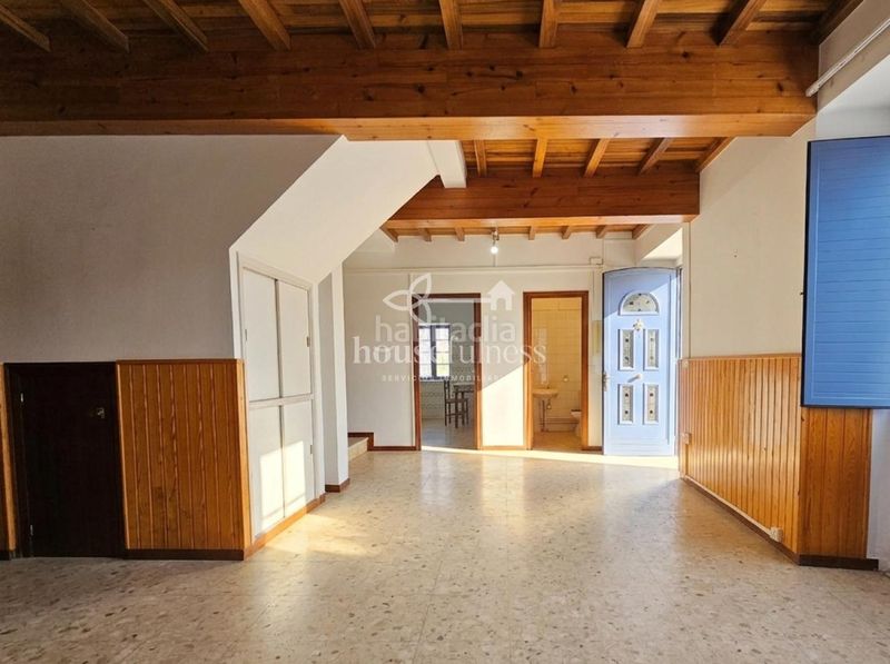Foto a4d1501f-ad1e-4438-8b2a-664c5bbd52e9. Casa amb calefacció aparcament a Cerdido